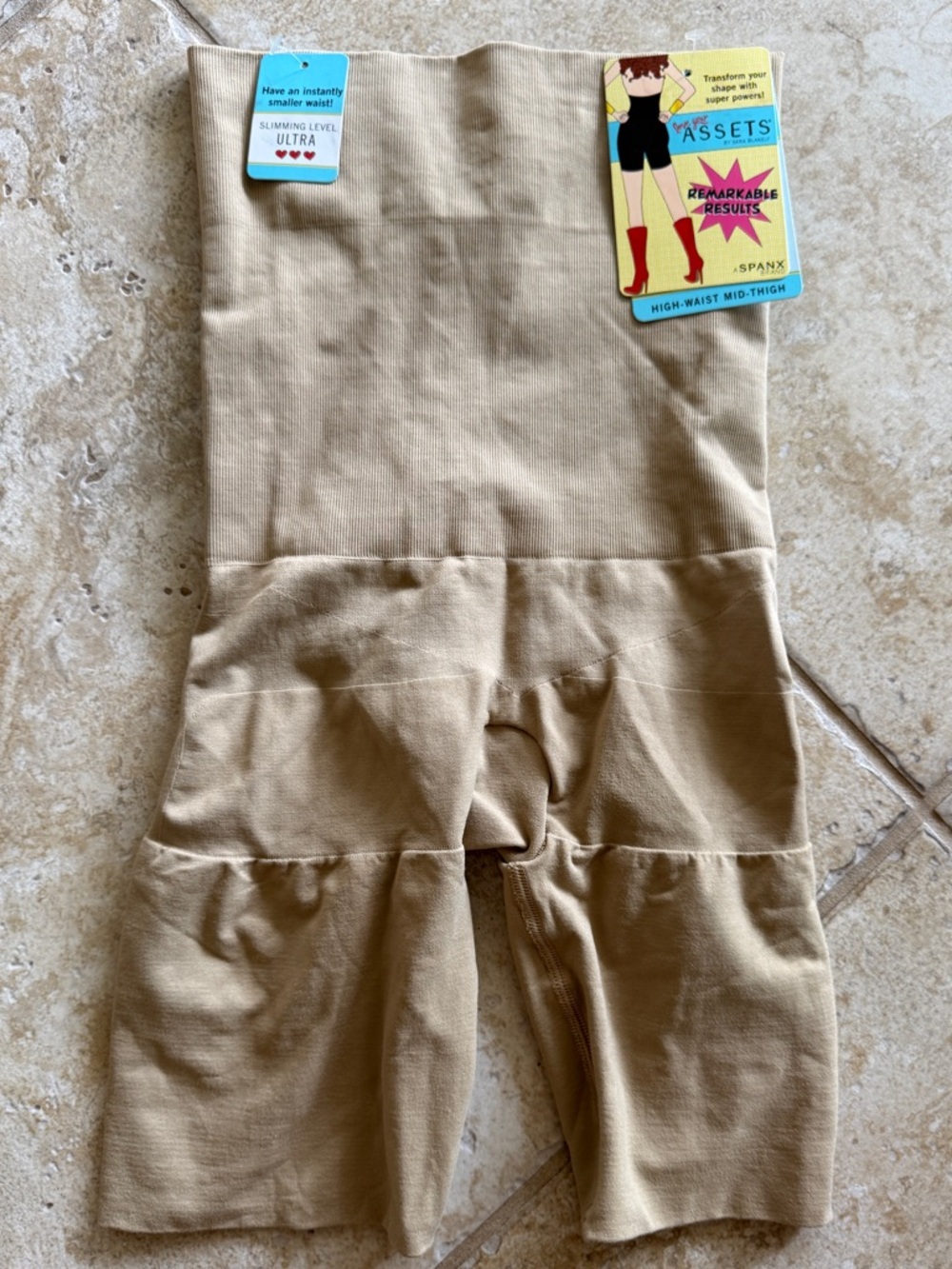 Spanx Assets High Waist Mid-Thigh Shaping Shorts NWT size M